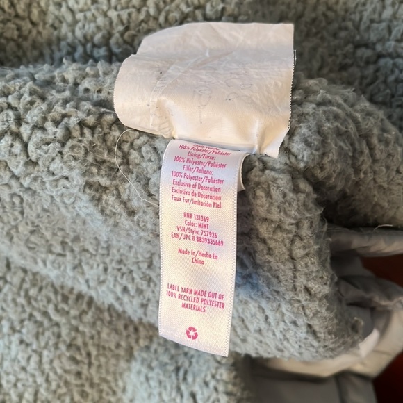 Justice Girl’s Coat in EUC CL 16/18 Nlue and Fleece Lined - Picture 6 of 6